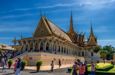 能随意持柬埔寨签证入境吗？